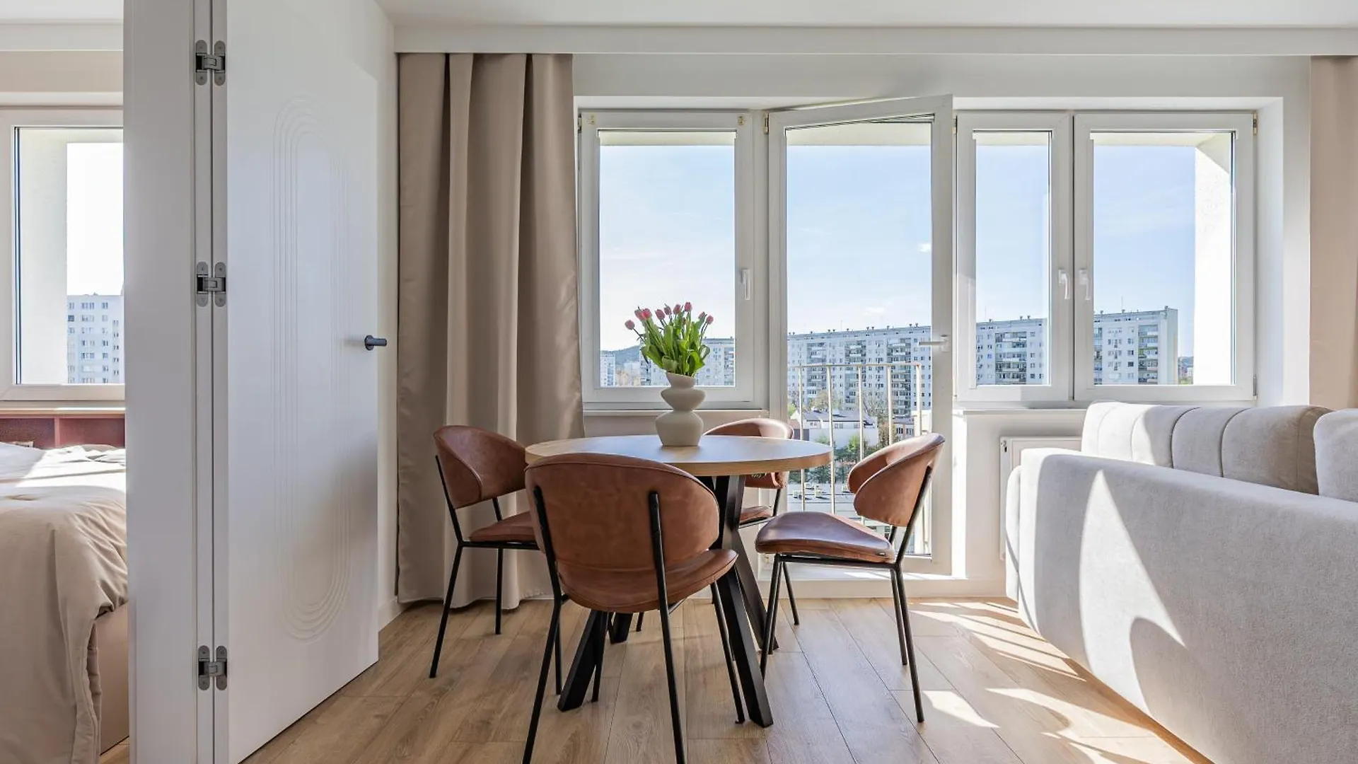 Glow Apartments - Apartament Ostuni Blisko Plazy I Ergo Arena Danzica Polonia